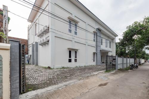 Urbanview Hotel Sabar Residence Csb Mall,,3 star