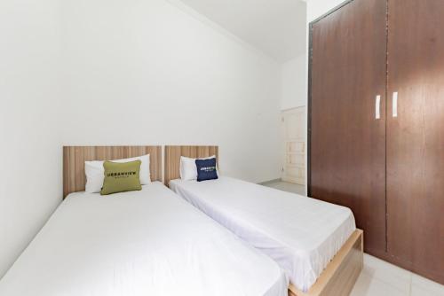 urbanview hotel sabar residence csb mall