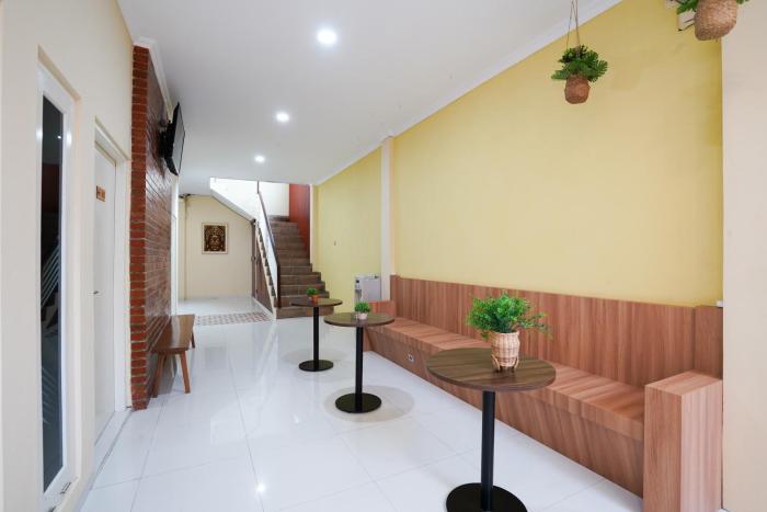 urbanview stay h jakal by reddoorz