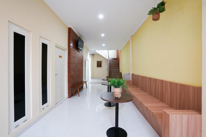 urbanview stay h jakal by reddoorz
