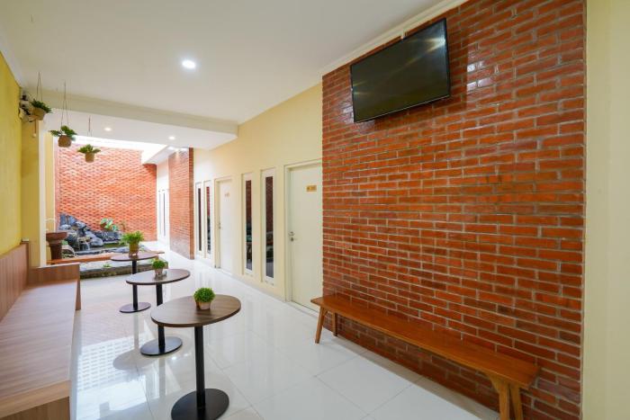 urbanview stay h jakal by reddoorz