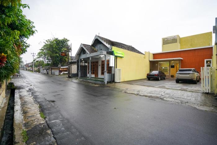 urbanview stay h jakal by reddoorz
