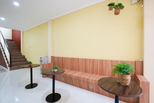 urbanview stay h jakal by reddoorz