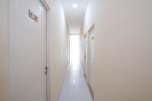urbanview stay h jakal by reddoorz