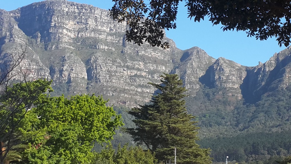 riversong guest house