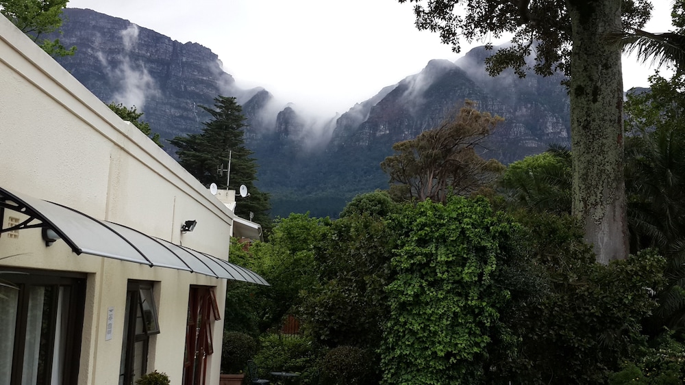 riversong guest house