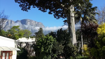 riversong guest house