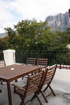 Riversong Guest House,Newlands>>Cape Town,4 star