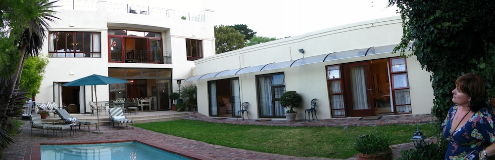 riversong guest house