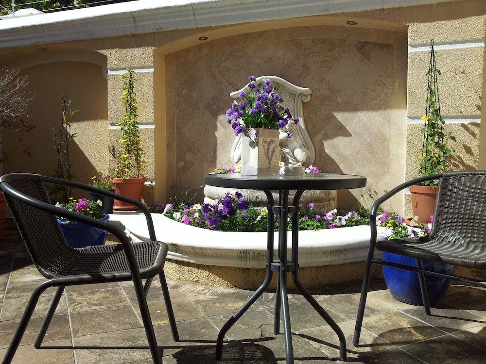 riversong guest house