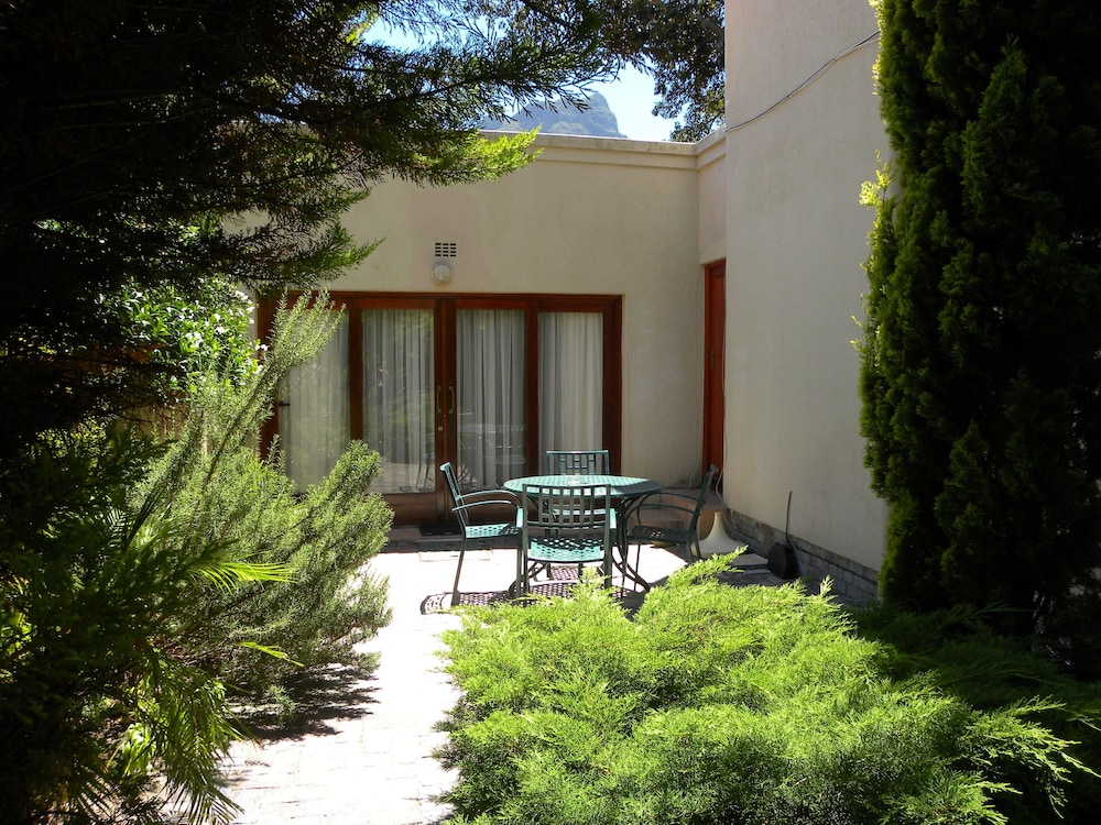 riversong guest house