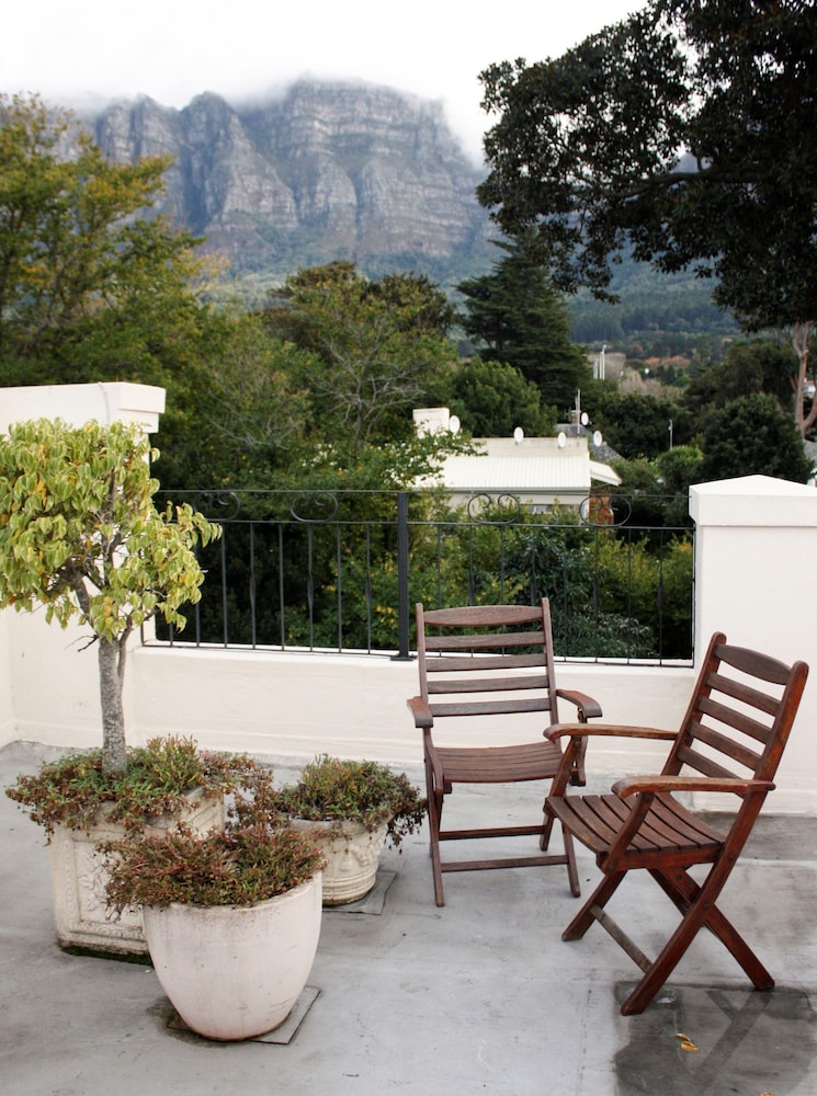 riversong guest house