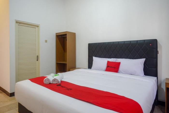 reddoorz near kawasan simpang lima area