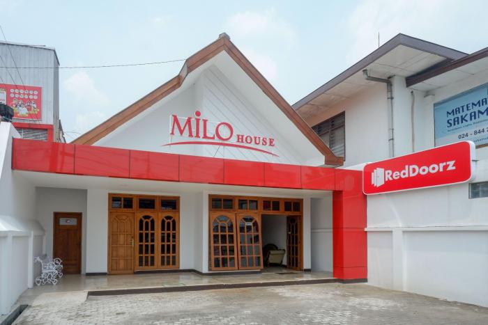 reddoorz near kawasan simpang lima area