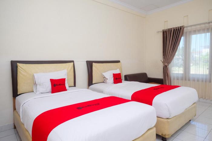 reddoorz syariah near alun alun wonosari
