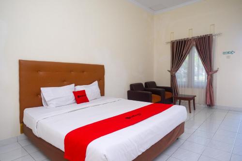 reddoorz syariah near alun alun wonosari
