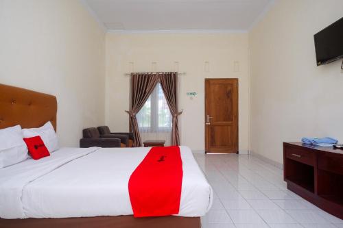 reddoorz syariah near alun alun wonosari