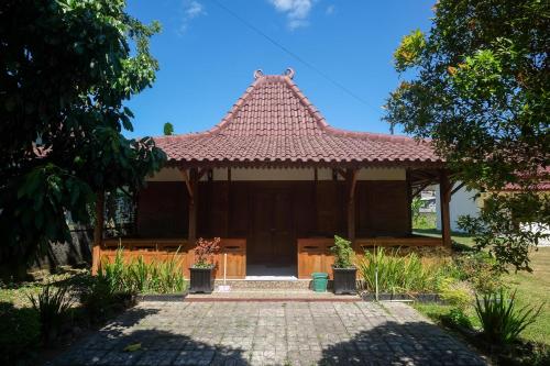 reddoorz syariah near alun alun wonosari