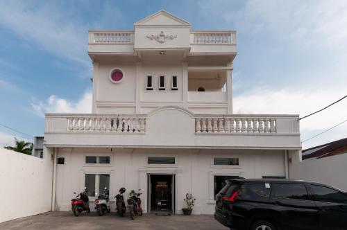 reddoorz near uisu teladan medan