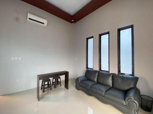 kanaan guesthouse redpartner