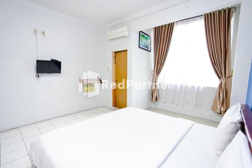 hotel serena anggrek near manhattan times square mall medan redpartner