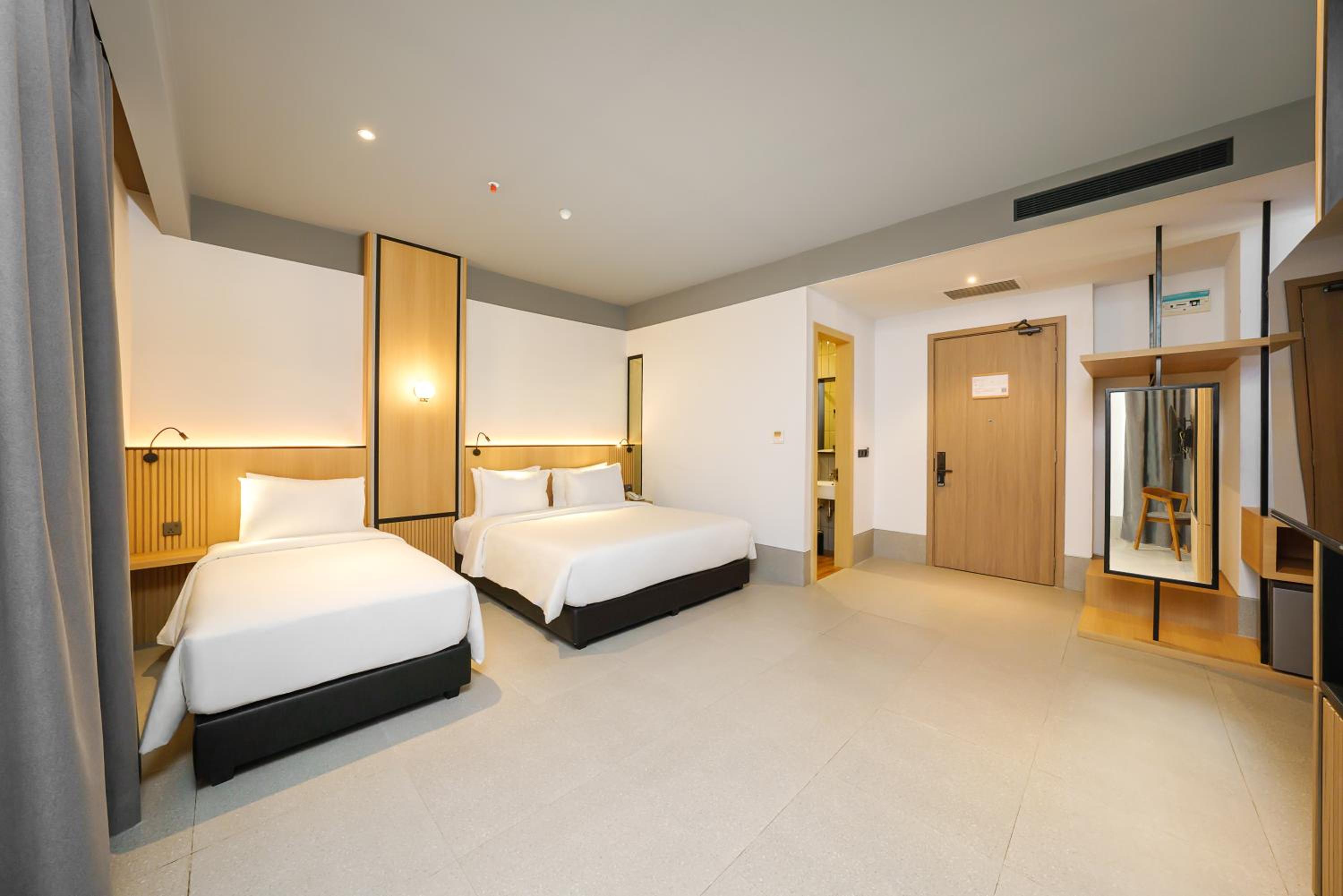 ando hotel batam