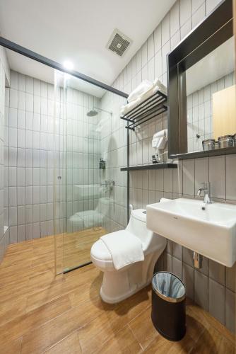 ando hotel batam