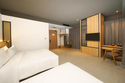 ando hotel batam