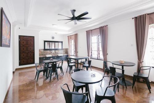 urbanview hotel sultan palace malang by reddoorz