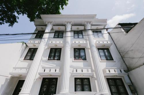 urbanview hotel sultan palace malang by reddoorz