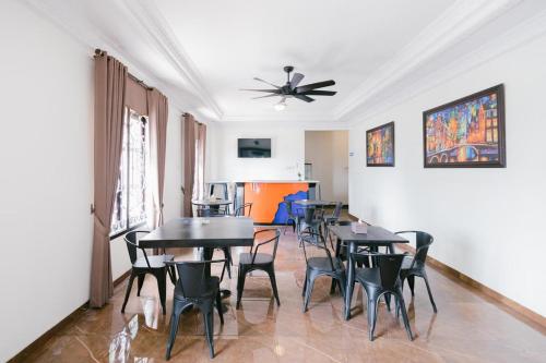 urbanview hotel sultan palace malang by reddoorz