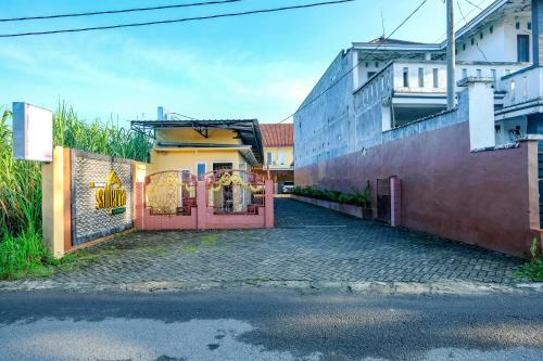 reddoorz syariah near rsud dr iskak tulungagung