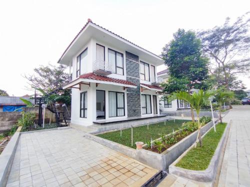 reddoorz at batutulis bogor villa papatong by m