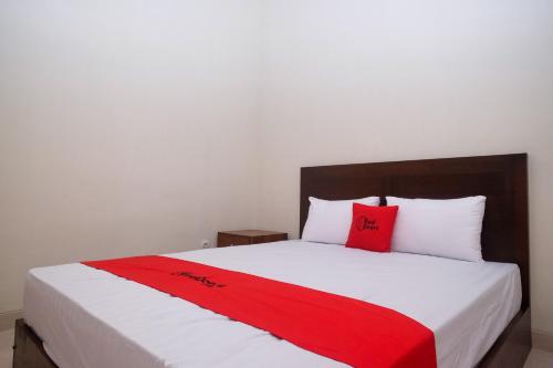 reddoorz syariah near transmart pabelan solo