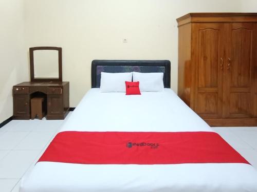 reddoorz ratu homestay syariah near lippo mall banyuwangi