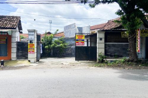 reddoorz ratu homestay syariah near lippo mall banyuwangi