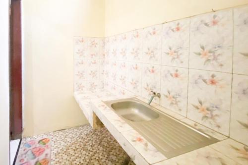 reddoorz ratu homestay syariah near lippo mall banyuwangi
