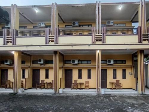 reddoorz ratu homestay syariah near lippo mall banyuwangi