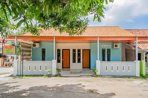 Ayna Syariah Mitra Reddoorz Indramayu,,2 star