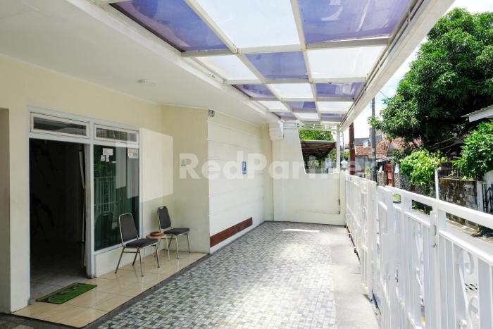 oma uti syariah mitra reddoorz near stasiun lempuyangan
