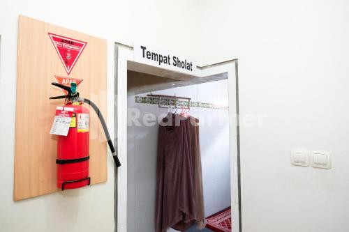 oma uti syariah mitra reddoorz near stasiun lempuyangan