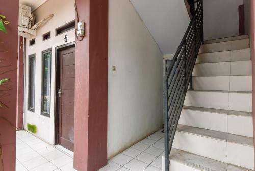 reddoorz near fkip untirta serang