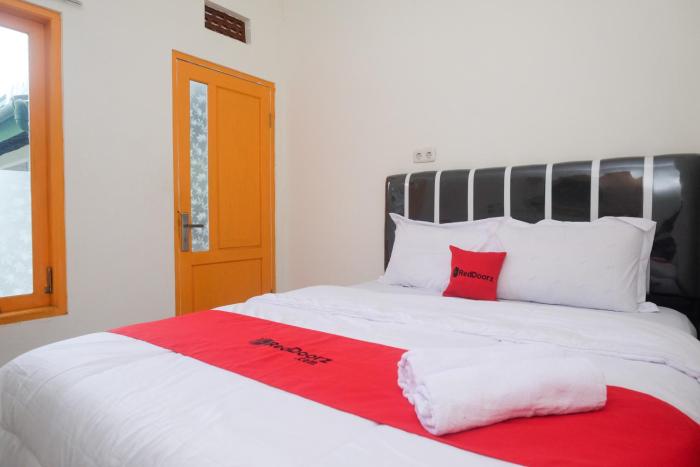 reddoorz syariah jalan dieng wonosobo 2