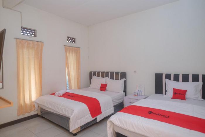reddoorz syariah jalan dieng wonosobo 2