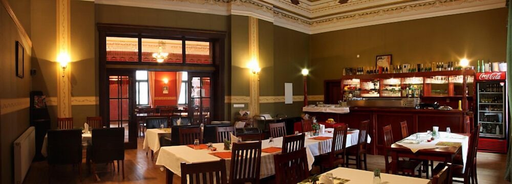 hotel zlaty lev zatec