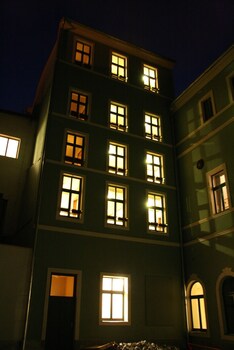 hotel zlaty lev zatec