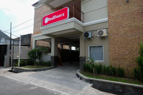 Reddoorz Syariah @ Klodran Solo,,1 star