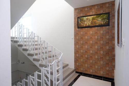 reddoorz syariah tlogosari semarang
