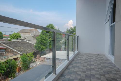 reddoorz syariah tlogosari semarang