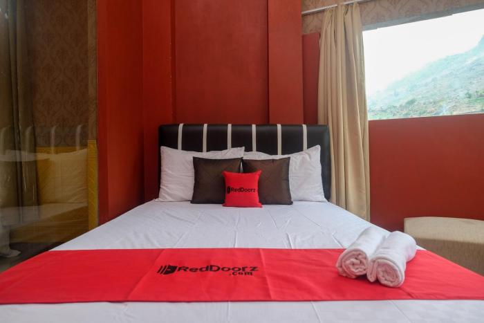 reddoorz syariah near gerbang dieng 2